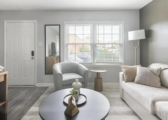Landing Modern Apartment With Amazing Amenities
