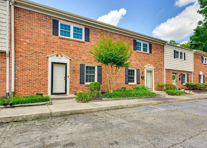 2 Mi To High Point University: Townhome W/ Patio